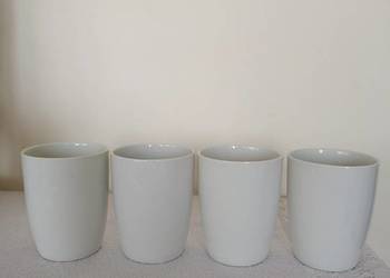 Nieużywane 4 kubki Ćmielów PRL