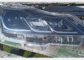 Reflektor Toyota Corolla 2019 lewy i prawy - przód
