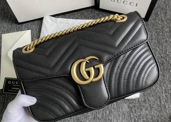 Torebka damska Gucci Marmont small 26 cm czarna skóra bydlęca listonoszka