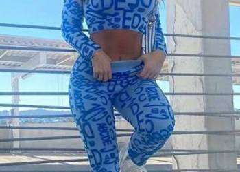 piękne stroje fitnes sport różne modele fasony kolory