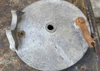 Iz49 Oryginalna  tarcza kotwiczna hamulca pszedniego