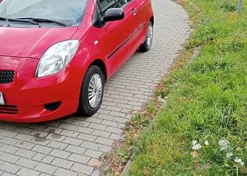 Toyota yaris 2