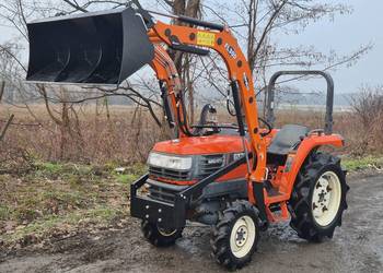 Traktorek KUBOTA GT21D 21KM 4×4 Wspomaganie Kierownicy, Glebogryzarka
