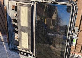 Szyberdach szklany w202 sedan Mercedes