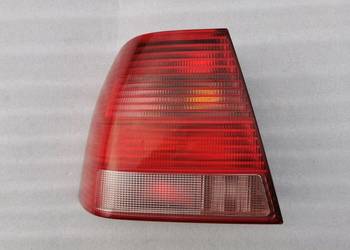 Lampa Lewy Tył Tylna Lewa VW Bora Sedan 1J5945111AE