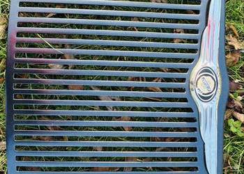 Chrysler 300c grill atrapa