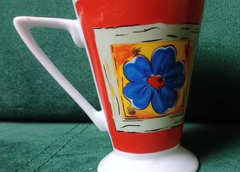 Ceramiczny kubek w kwiaty na nóżce retro vintage