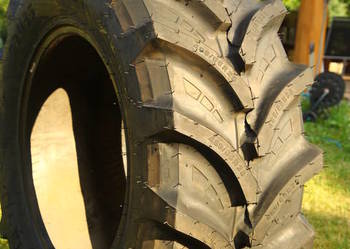 Opona 320/70R20 123A8 123A8/B TL  TA-110 Petlas Dostawa