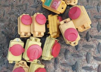 Przekaźnikowy wyłącznik bezpieczeństwa