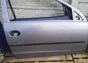 Opel Corsa C  prawe przednie 3 drzwi Z166