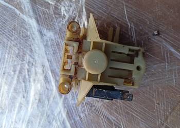 Zamek drzwi Amica 416 ss