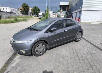 Honda civic 8 ufo mały przebieg polski salon