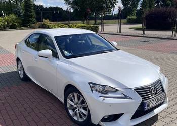 Lexus IS300h