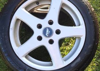Koła (felgi z oponami zimowymi) 205/55R16