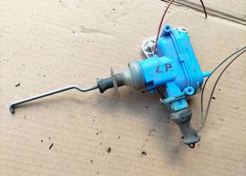 AUDI 80 B4 80B4 SIŁOWNIK DRZWI CENTRALNEGO ZAMLA LEWY PRZÓD KIEROWCY