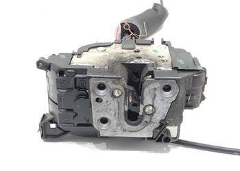 ZAMEK DRZWI PRAWY PRZÓD RENAULT MEGANE III Kombi 805020001R 09-15