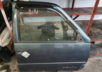 DRZWI PRAWE PRZÓD GMC YUKON DENALI 1999