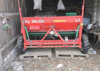 Siewnik Agromasz Sr 250