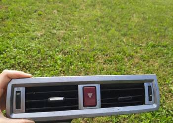 Kratka nawiewu srodkowa SUBARU OUTBACK