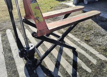 Paleciak nożycowy paletowy wózek