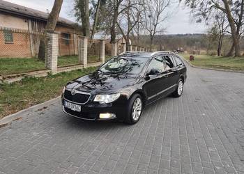 Sprzedam Skodę Superb 2012 roku bogate wyposażenie!!