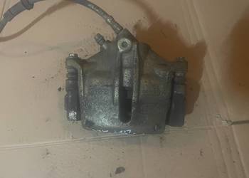 Ford Mondeo mk3 zacisk hamulcowy jarzmo prawy przód