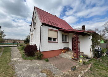 Syndyk sprzeda udział 2/3 części w domu jednorodzinnym Stańsk