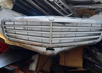Grill atrapa W204 C-klasa