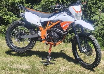 Sprzedam Crossa defender 250 stan bardzo dobry świeży remont
