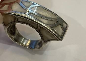 Pierścionek z masy perłowej i srebra 925