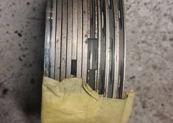 Pierścienie ursus c325