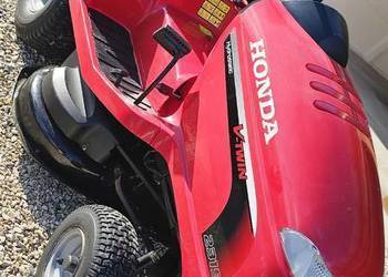 Traktorek kosiarka Honda 16 KM V2 z pompą super stan.