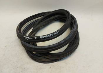 TESLA MODEL Y 2023r Uszczelka bagażnika