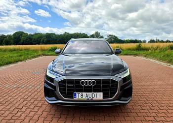AUDI Q8 
WYNAJEM DO WOŻENIA DO ŚLUBU . 
CENA OD 200 ZŁOTYCH