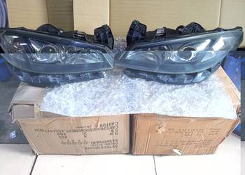 Renault laguna 2/lift reflektory/ Xenon/lewy i prawy orginal