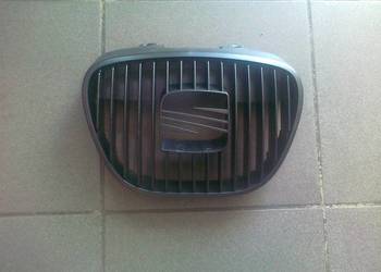 Seat Ibiza 2001 atrapa środek z ramką nowe czarne