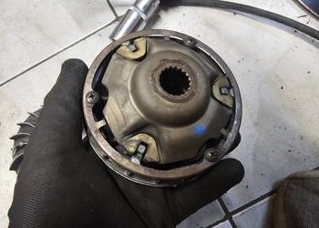 Suzuki Burgman 150 wariator przeciw talerz uh150 uh przeciwtalerz rolki