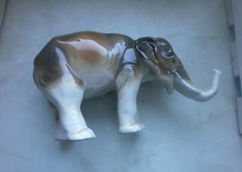 ROYAL DUX PORCELANA SŁOŃ