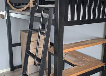 Sprzedam Łóżko z antresolą I biurkiem