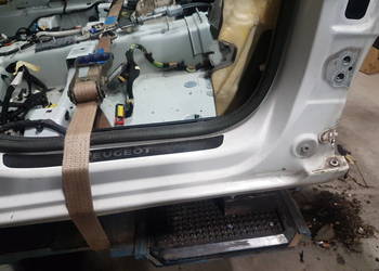 PEUGEOT 3008 I PROG PRAWY SLUPEK PRAWY PRZOD SLUPEK SRODKOWY KWED