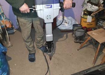 Mlot wyburzeniowy 2100W HEWKULES