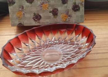 Salaterka -kryształowa misa typu Ruby Flash
