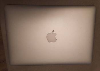 Laptop APPLE MacBook