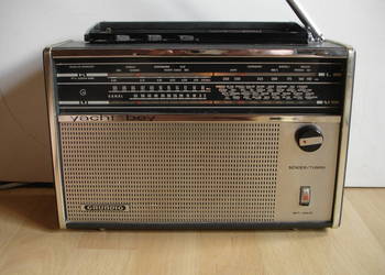 Radio GRUNDIG YACHT BOY 205A