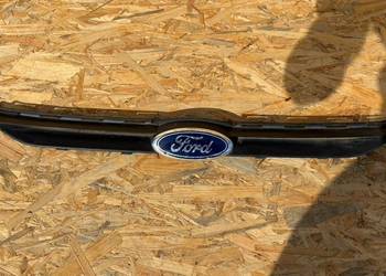 Ford Focus mk3 AV11-8200-A atrapa grill kratka zderzaka górna Ford Focus mk3 AV11-8200-A atrapa grill kratka zderzaka górna