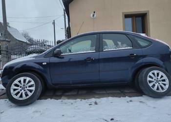 Ford Focus II 1,6 benzyna, hatchback