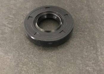 Uszczelniacz 40x20x8