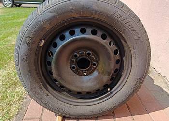 Sprzedam komplet stalówek z oponami zimowymi Mondeo mk4