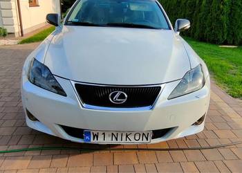 Lexus is250