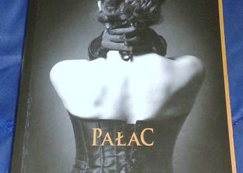 Pałac - Emma Cavalier